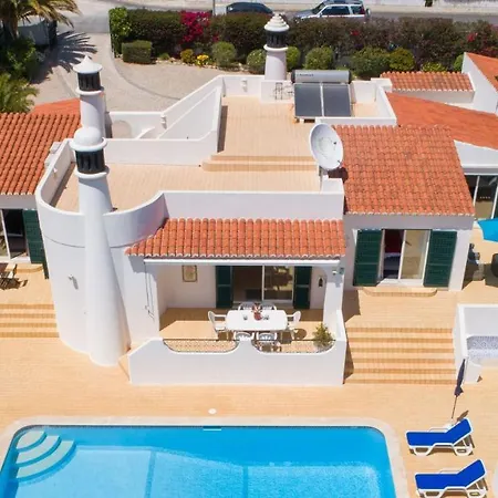 Casa Linda * Καρβοέιρο